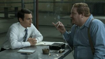 Holden Ford (Jonathan Groff) interviews serial killer Jerry Brudos (Happy Anderson) in Mindhunter Season 1