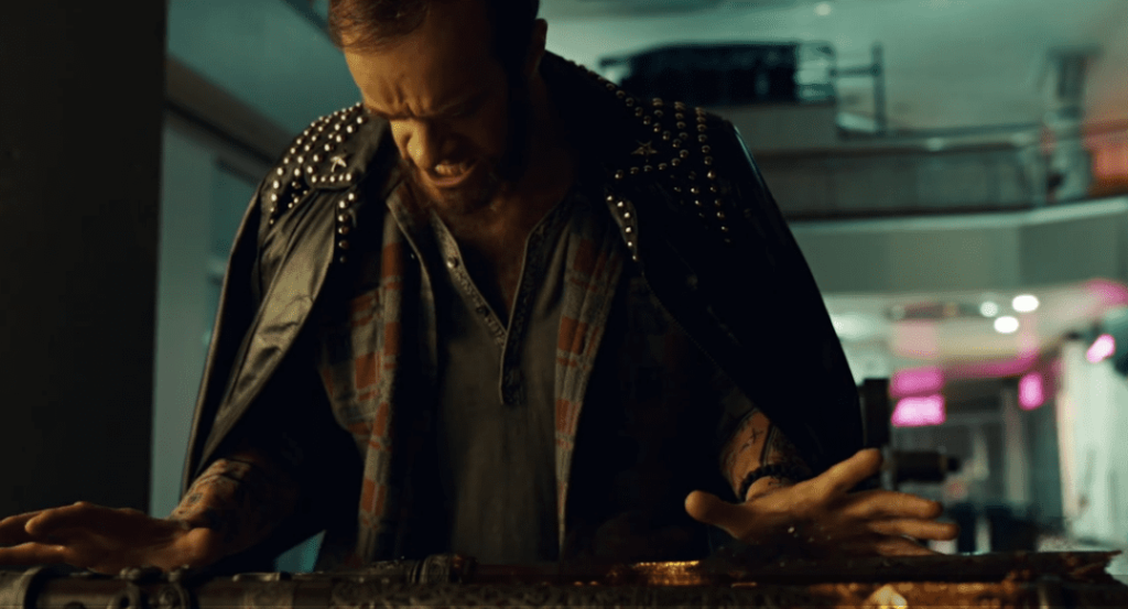 By the power of Lou Reed's jacket, Wednesday's spear is brought back to life in American Gods "Donar the Great" 