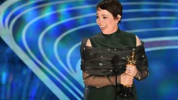Olivia wins her Oscar