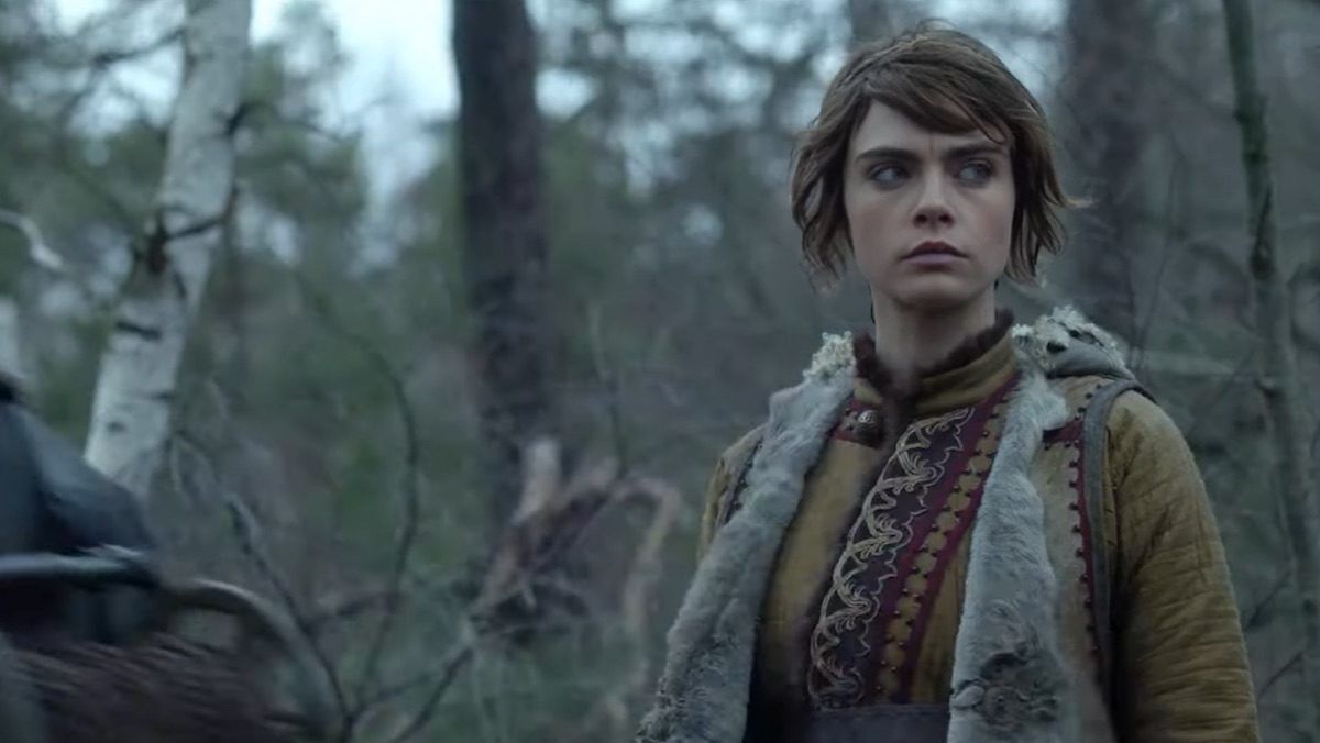 Cara Delevigne is lost in the forest 