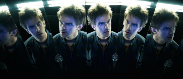  Multiple reflections of David in numerous mirrors