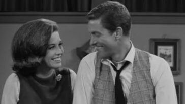 Laura and Rob The Dick Van Dyke Show black and white photo