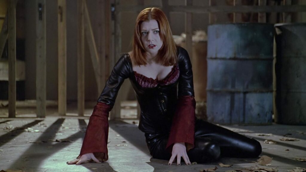 Vampire!Willow looks confused after arriving in Sunnydale.