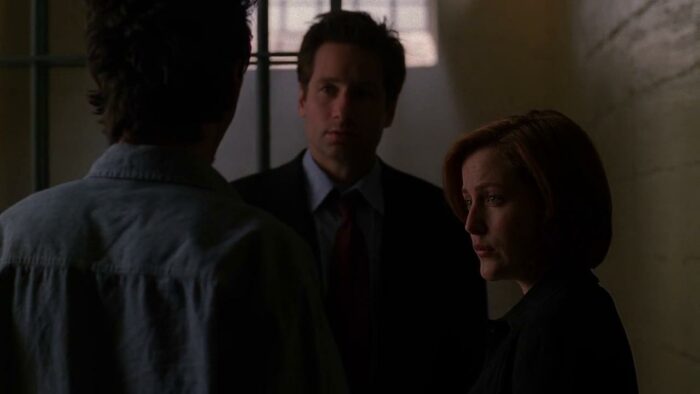Mulder and Scully speak to Philip Padgett