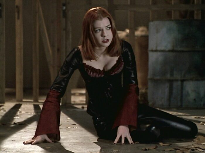 Vampire Willow after having been transported, looking confused as she sits on the floor