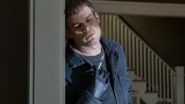 Dexter lays in wait of his victim