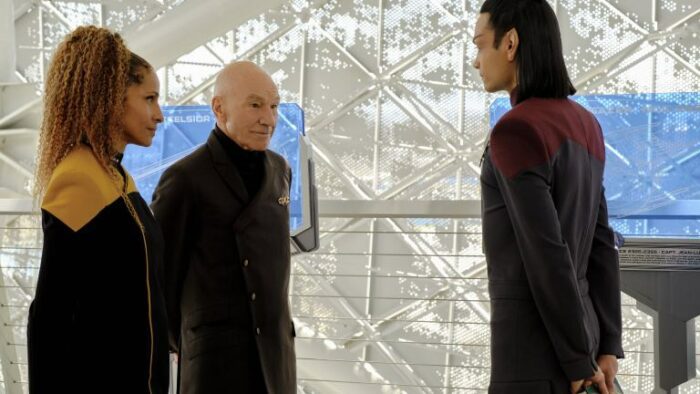 Raffi, Picard, and Elnor stand in Starfleet academy