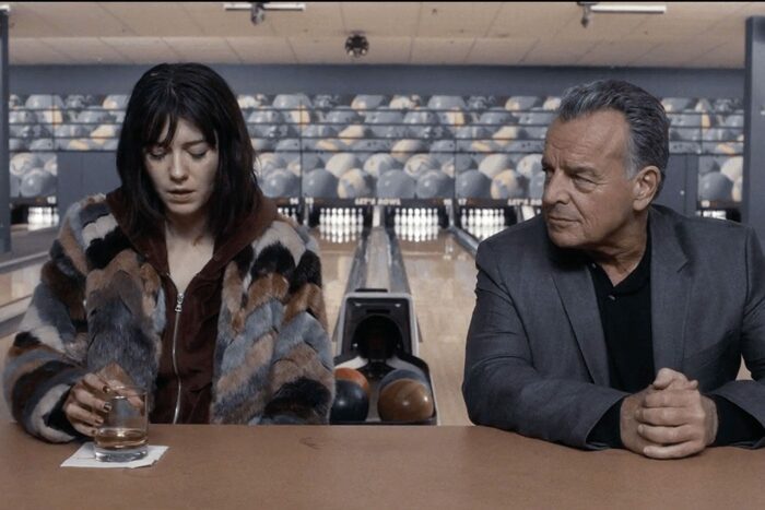 Nikki Swango meets Paul Marane in the bowling ally,Fargo, Season 3