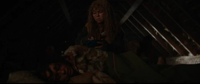 Misty (Samantha Hanratty) tends to Lottie (Courtney Eaton) in Yellowjackets S2E8, "It Chooses"
